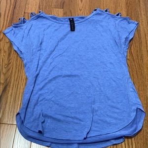 Women’s active wear